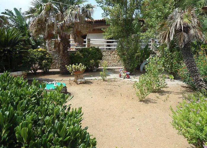 Alba & Azzurra Accesso Privato Al Mare Villa *